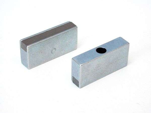 Permanent rectangular magnet 